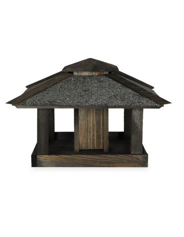 karmnik na balkonie w bloku